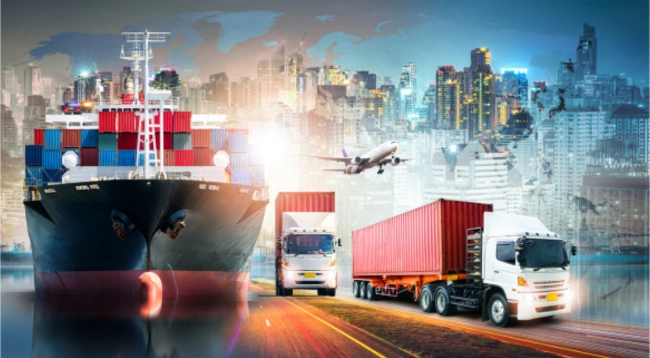 Trasporti globali e impatto ambientale: sfide cruciali per la sostenibilit&agrave; ambientale nei sistemi logistici.